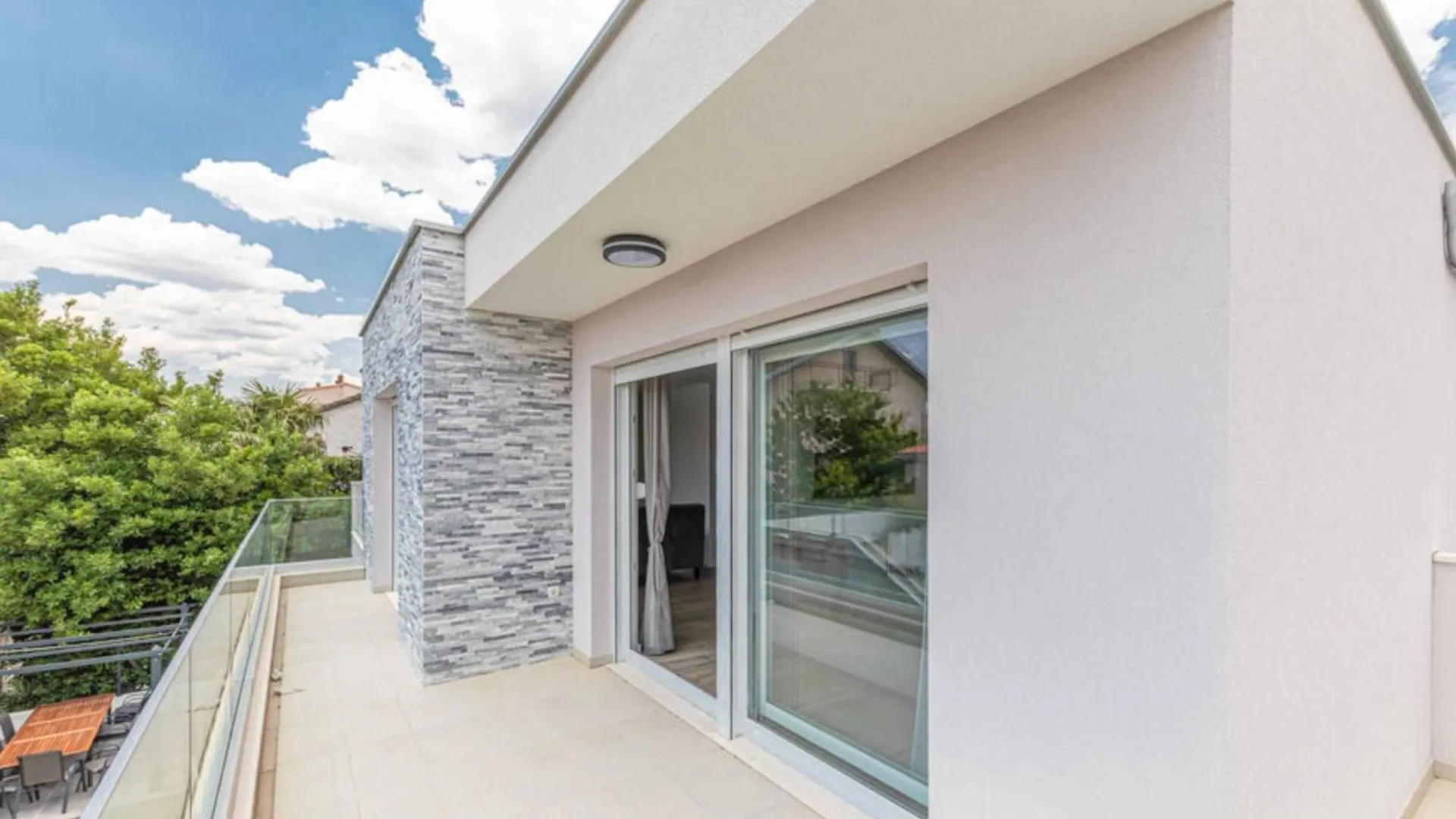 Expansive Retreat With Private Pool & Bbq, Near The Beach Kastela Croatia