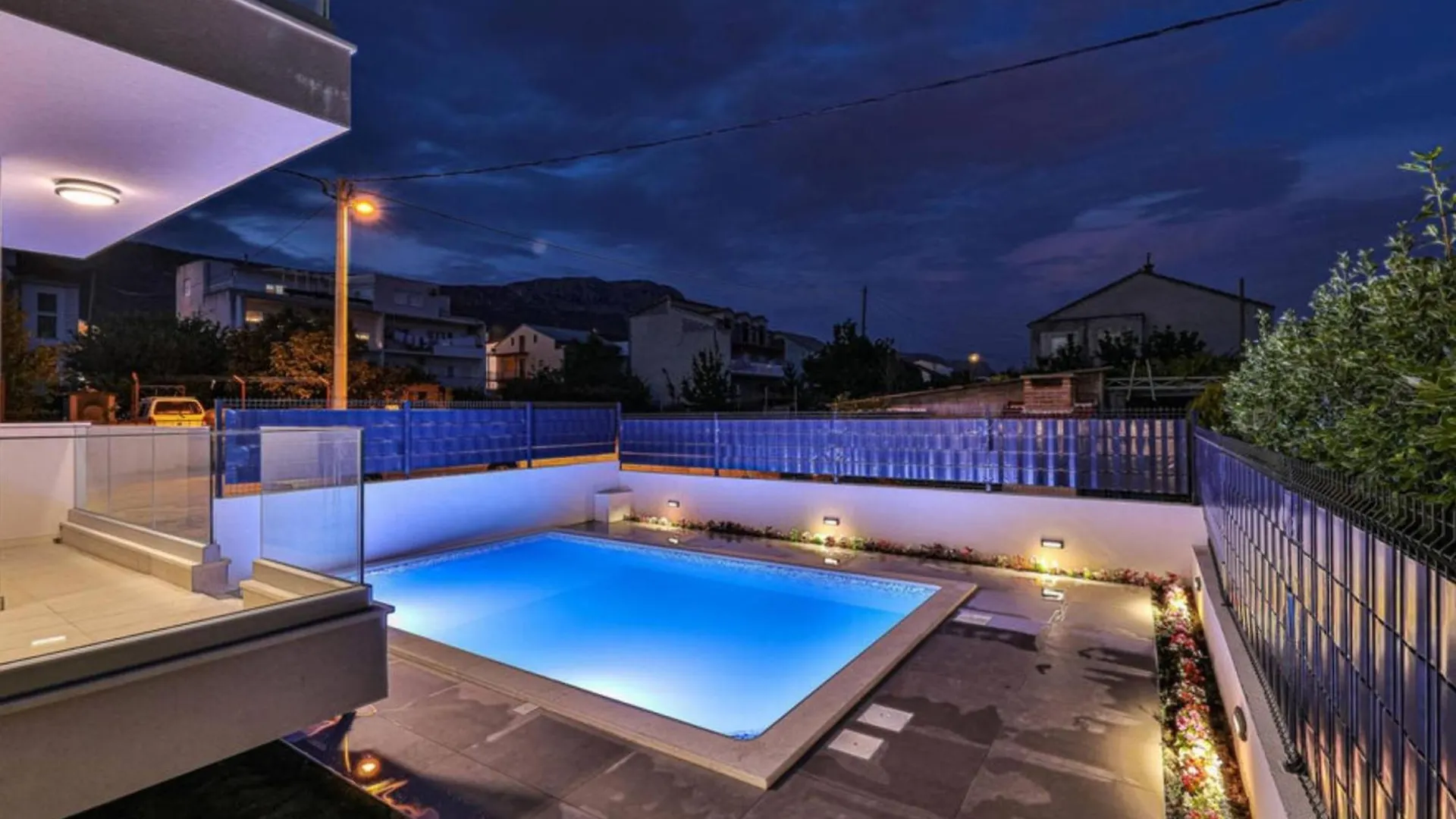 Expansive Retreat With Private Pool & Bbq, Near The Beach Kastela Villa